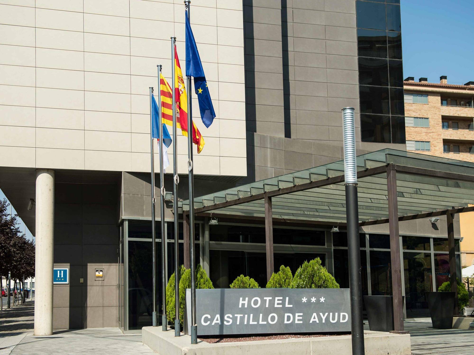 Globales Castillo De Ayud 卡拉塔尤德 外观 照片